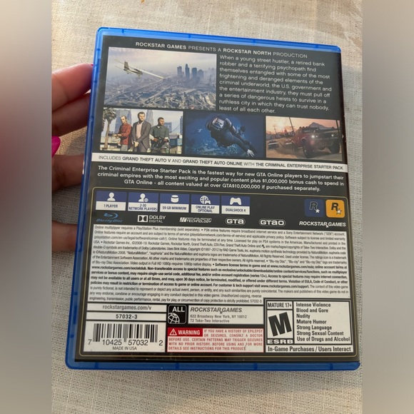 Grand Theft Auto V - PS4 used - Picture 2 of 4